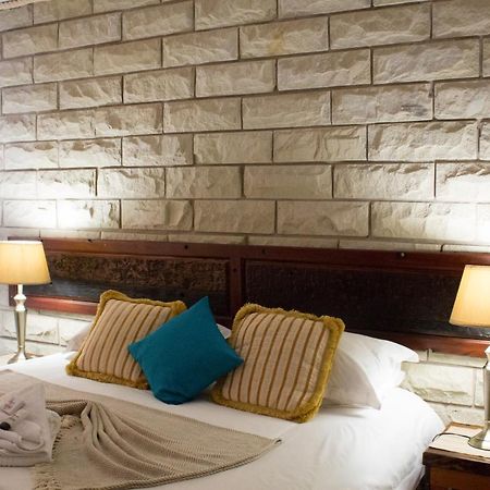 Imperani Guesthouse Фиксбург Экстерьер фото